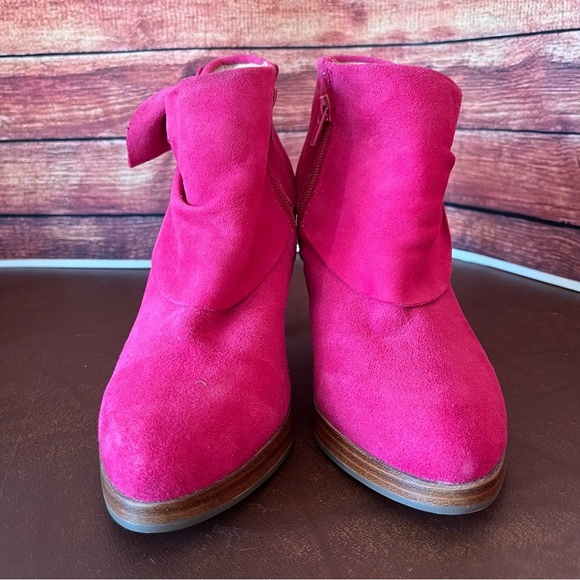NWOT Dollhouse Pink Suede Platform Ankle Booties - Picture 3 of 11